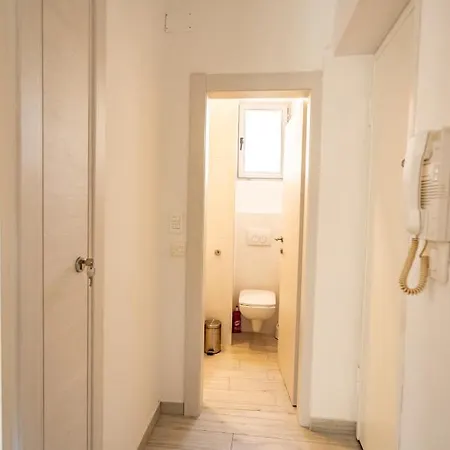 Valeria Louis Perfect Getaway - Great Location Center Split